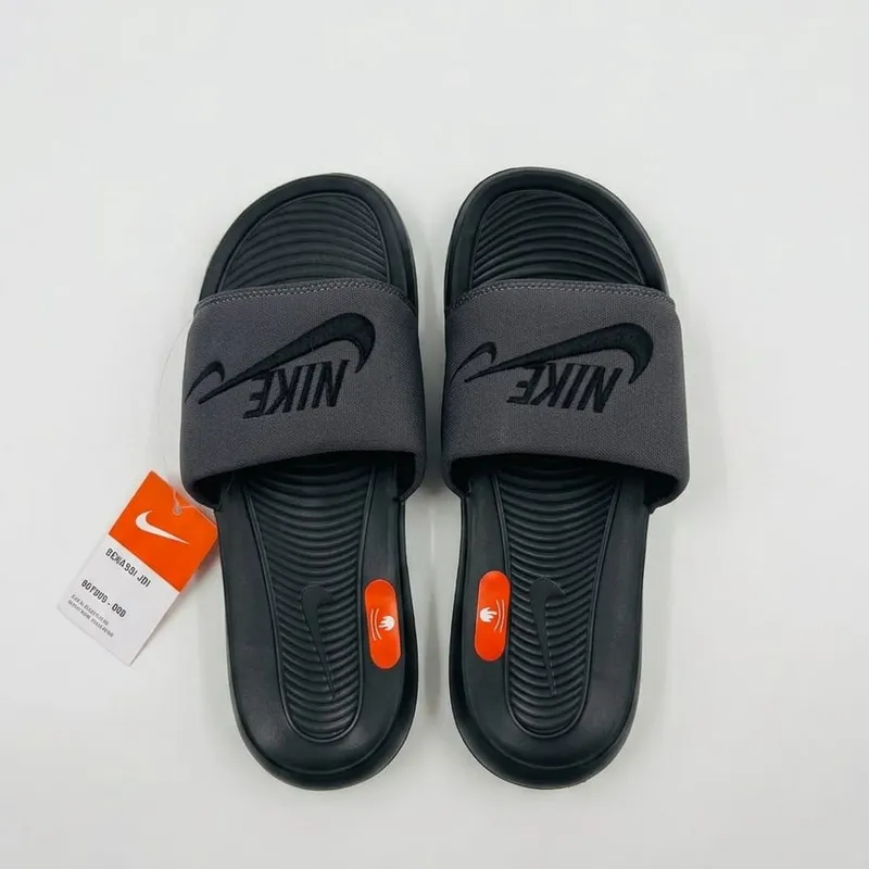 chlaka nike